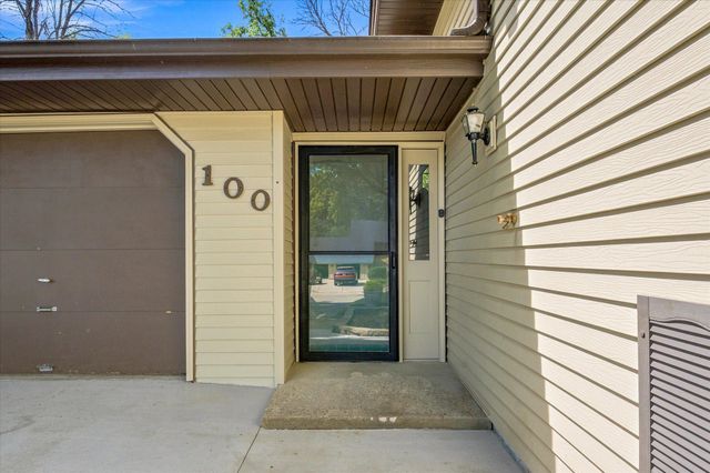 100 Shadywood Lane, Delano, MN 55328