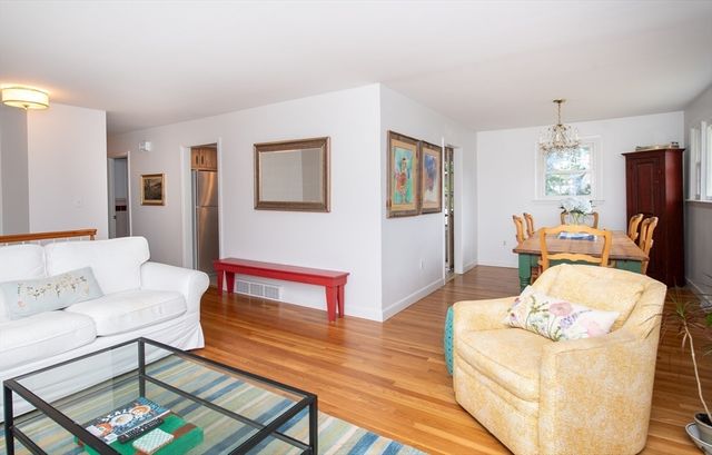 12 Brook Drive, Fairhaven, MA 02719