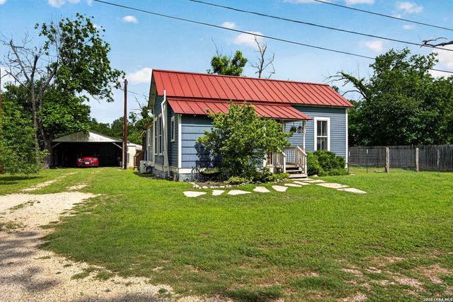 320 SECOND ST, Comfort, TX 78013