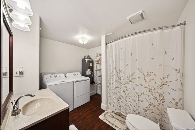 320 SECOND ST, Comfort, TX 78013