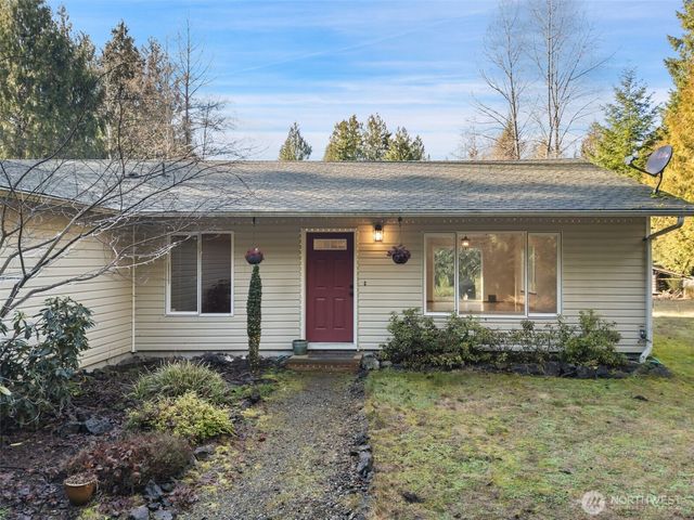 297 Lewis Road W, Seabeck, WA 98380