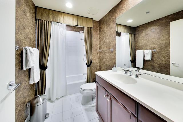 600 N LAKE SHORE Drive 3602, Chicago, IL 60611