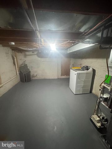 2404 E MADISON ST, Baltimore, MD 21205