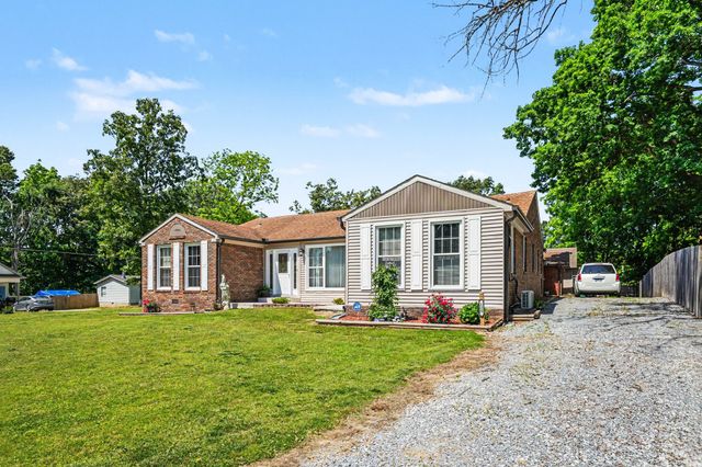 120 Slater Street, White Bluff, TN 37187