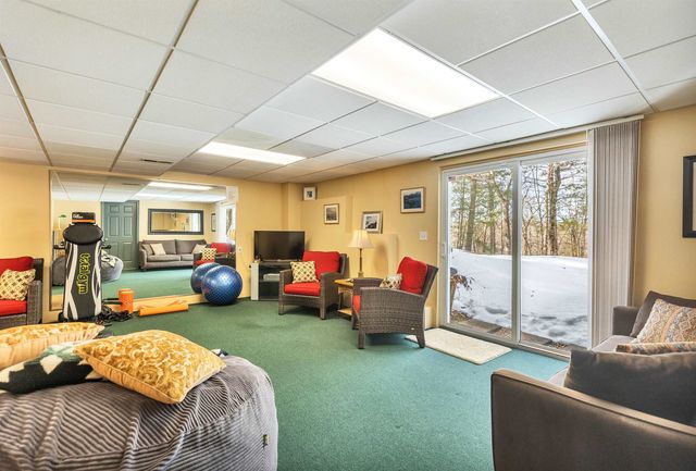 9 Quarry Road, Hooksett, NH 03106