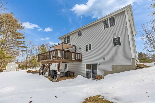 9 Quarry Road, Hooksett, NH 03106