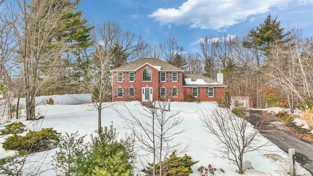 9 Quarry Road, Hooksett, NH 03106