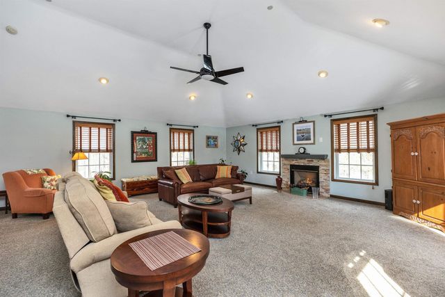 9 Quarry Road, Hooksett, NH 03106