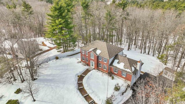 9 Quarry Road, Hooksett, NH 03106