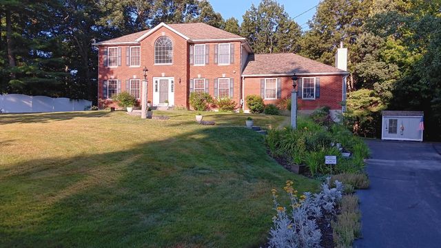 9 Quarry Road, Hooksett, NH 03106