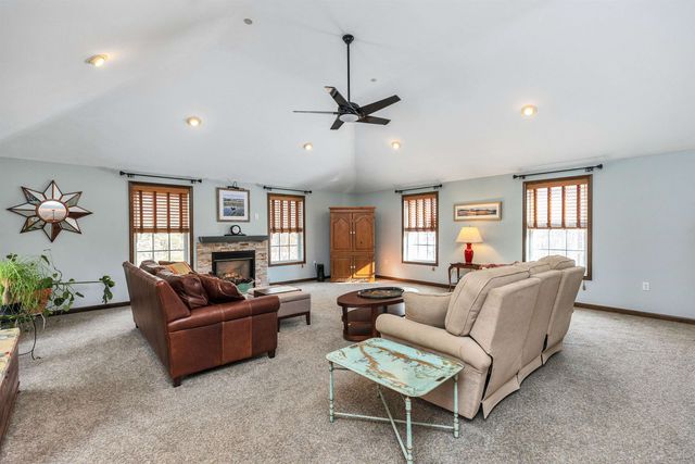 9 Quarry Road, Hooksett, NH 03106