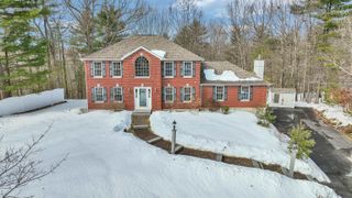 9 Quarry Road, Hooksett, NH 03106