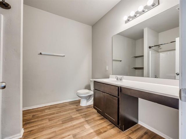 10012 Wimbledon Court, Nichols Hills, OK 73120
