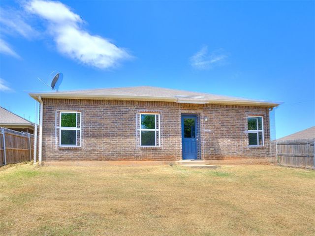 10012 Wimbledon Court, Nichols Hills, OK 73120