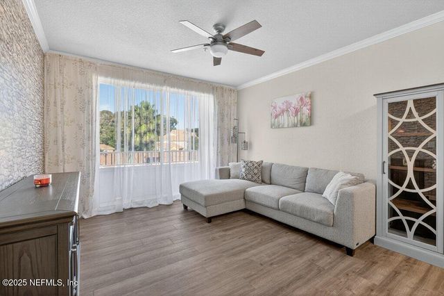 8539 GATE Parkway W 9325, Jacksonville, FL 32216