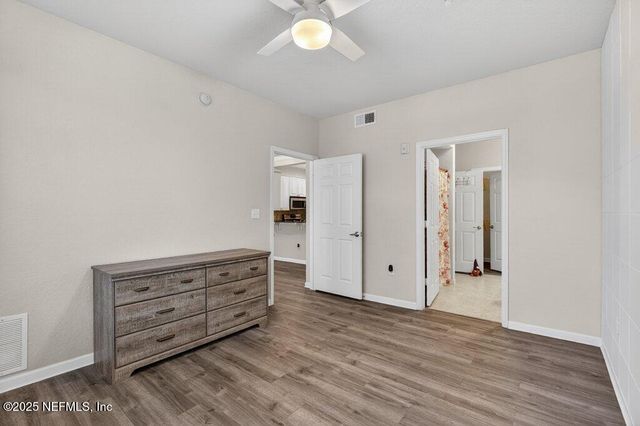 8539 GATE Parkway W 9325, Jacksonville, FL 32216