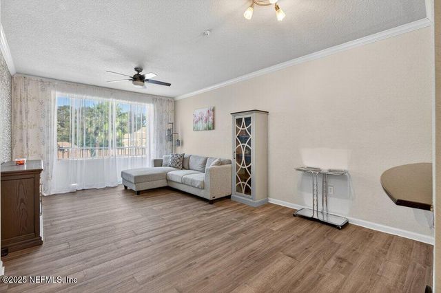 8539 GATE Parkway W 9325, Jacksonville, FL 32216