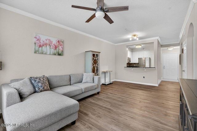 8539 GATE Parkway W 9325, Jacksonville, FL 32216