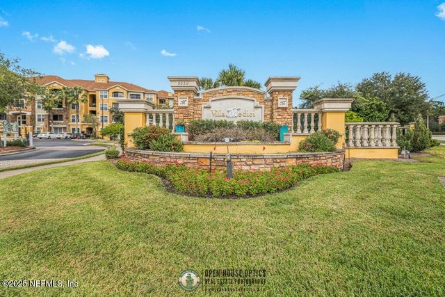8539 GATE Parkway W 9325, Jacksonville, FL 32216