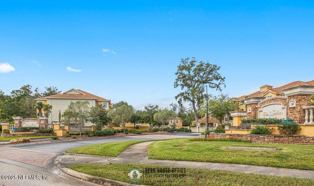 8539 GATE Parkway W 9325, Jacksonville, FL 32216
