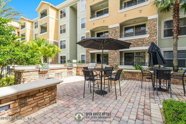 8539 GATE Parkway W 9325, Jacksonville, FL 32216