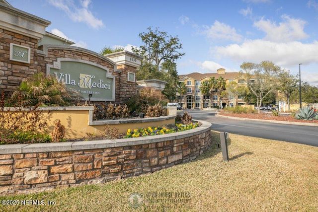 8539 GATE Parkway W 9325, Jacksonville, FL 32216