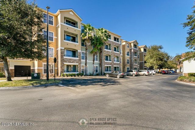 8539 GATE Parkway W 9325, Jacksonville, FL 32216