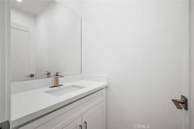 11626 Weddington Street, North Hollywood, CA 91601