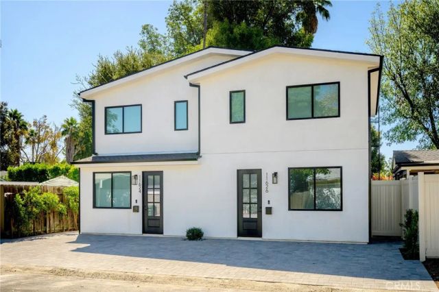 11626 Weddington Street, North Hollywood, CA 91601
