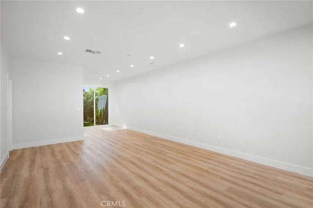 11626 Weddington Street, North Hollywood, CA 91601