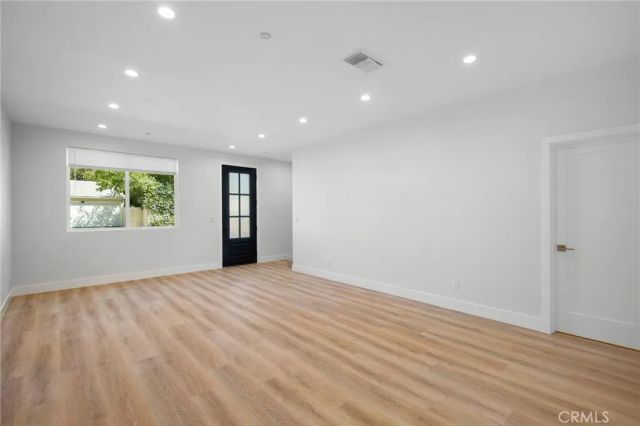 11626 Weddington Street, North Hollywood, CA 91601