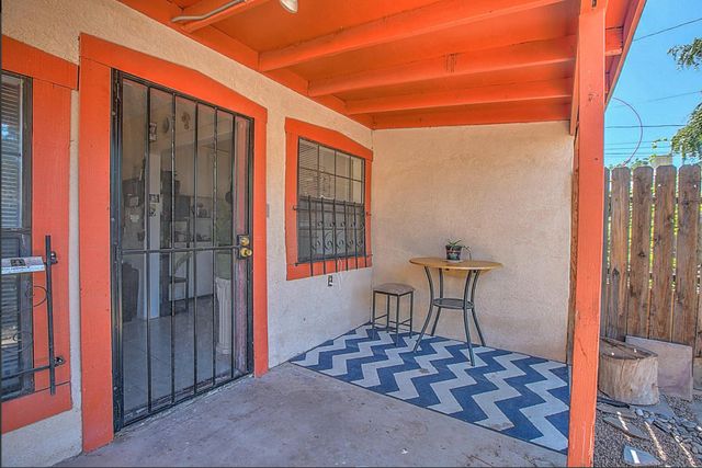 1105 Lead Avenue SW, Albuquerque, NM 87102