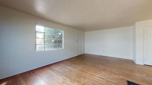 1105 Lead Avenue SW, Albuquerque, NM 87102