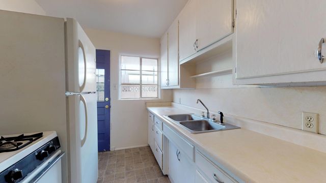 1105 Lead Avenue SW, Albuquerque, NM 87102
