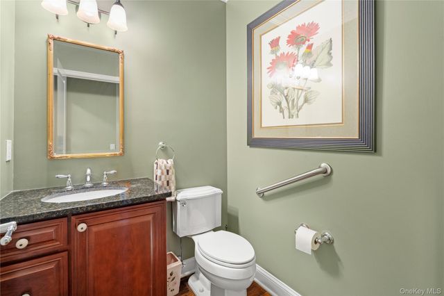 39 Kimberly Drive 39, Westhampton, NY 11977