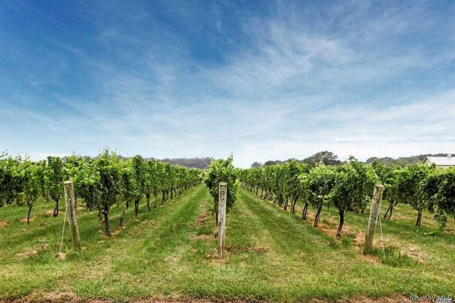 39 Kimberly Drive 39, Westhampton, NY 11977