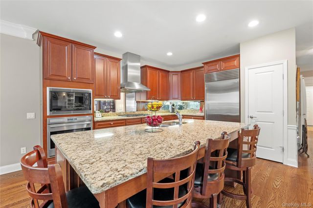 39 Kimberly Drive 39, Westhampton, NY 11977