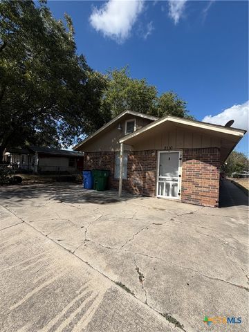 2110 Louise Street 1, Seguin, TX 78155