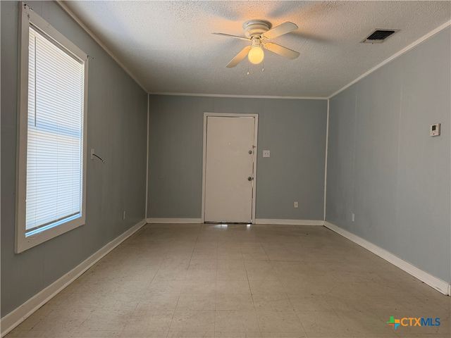 2110 Louise Street 1, Seguin, TX 78155