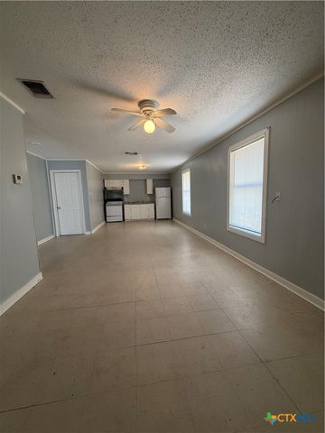 2110 Louise Street 1, Seguin, TX 78155