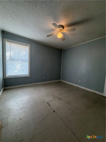 2110 Louise Street 1, Seguin, TX 78155