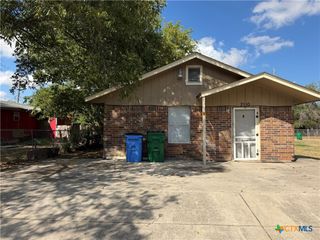 2110 Louise Street 1, Seguin, TX 78155