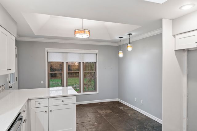 3265 S Oak Avenue, Springfield, MO 65804