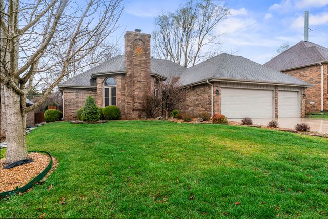 3265 S Oak Avenue, Springfield, MO 65804