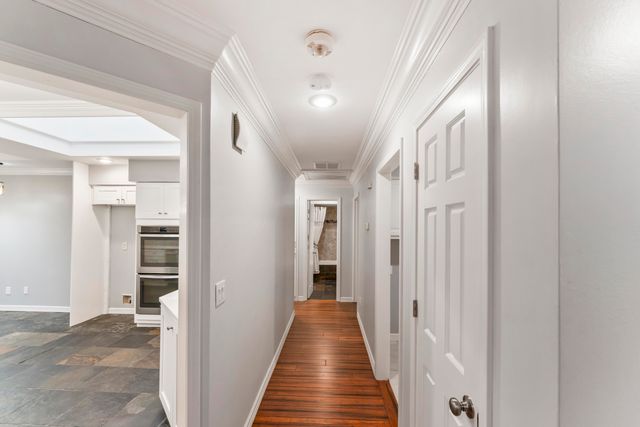 3265 S Oak Avenue, Springfield, MO 65804