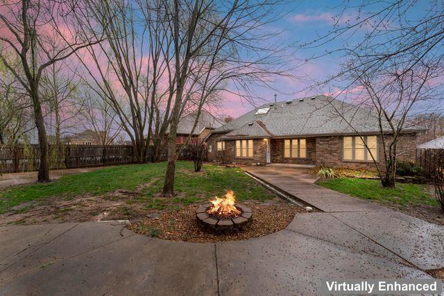 3265 S Oak Avenue, Springfield, MO 65804