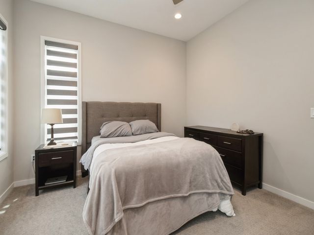 804 E 2nd Street, Des Moines, IA 50309