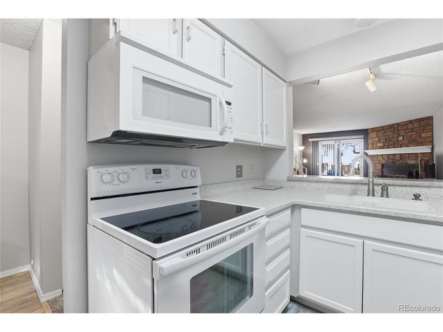 8879 W Floyd Ave, Lakewood, CO 80227