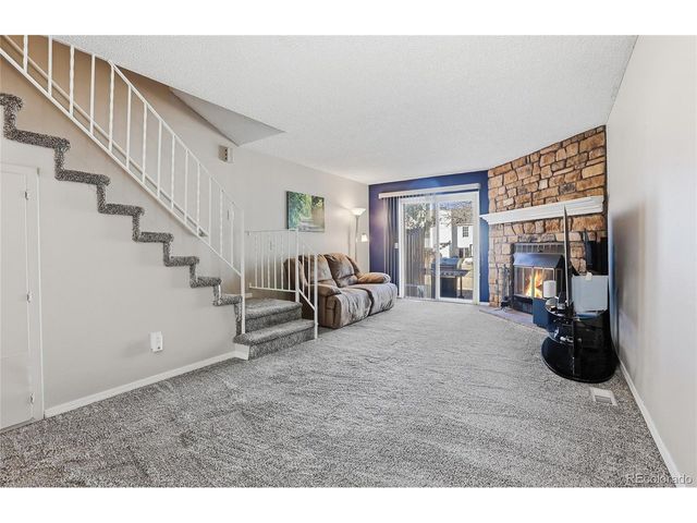 8879 W Floyd Ave, Lakewood, CO 80227