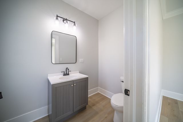 414 Billings Street, Elgin, IL 60123